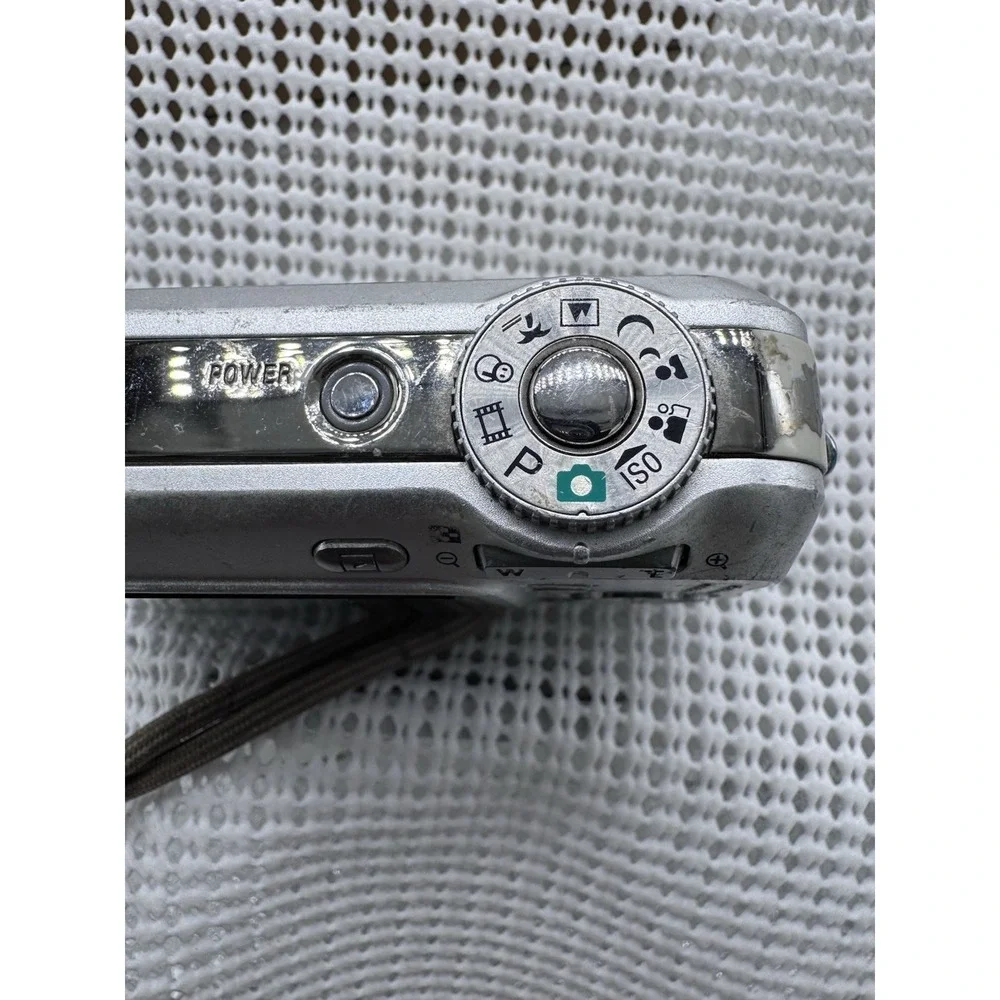 Sony Cyber-shot DSC-S700 7.2MP Digital Camera - Silver *NO POWER* For Parts